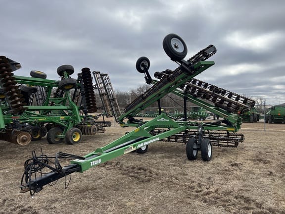 2010 J&M TF215 Equipment Image0