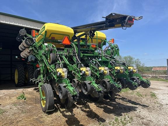 Image of John Deere 1790 Primary image