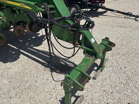 Image of John Deere 1790 equipment image 4
