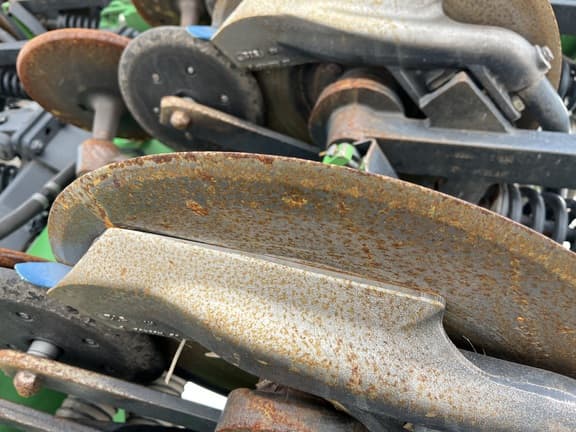 Image of John Deere 1890 equipment image 4