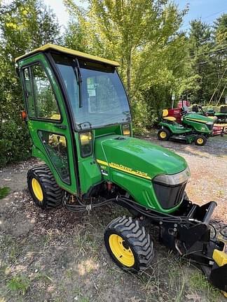 Image of John Deere 2305 equipment image 2