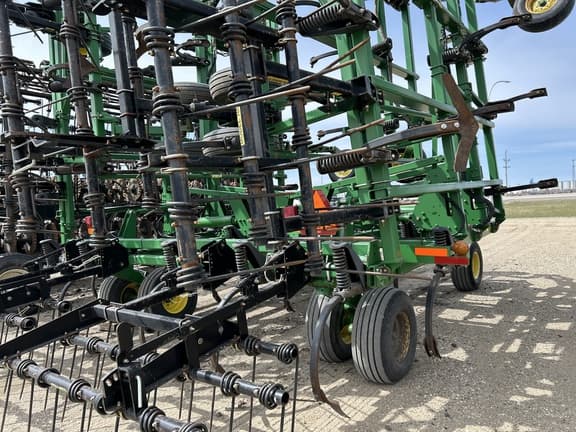 Image of John Deere 2410 equipment image 4