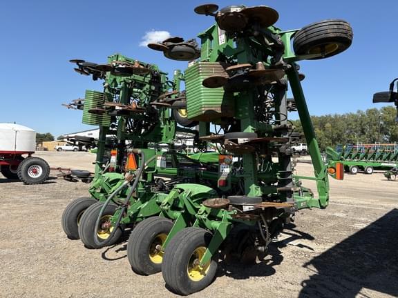 Image of John Deere 2510H equipment image 3