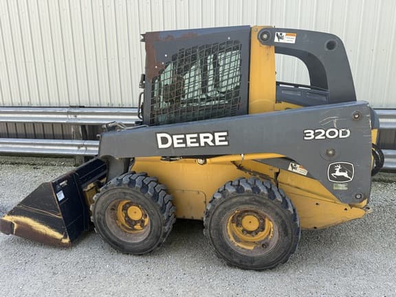 Image of John Deere 320D equipment image 1