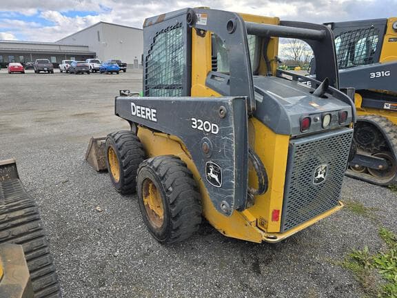 Image of John Deere 320D equipment image 2