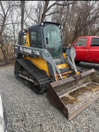 Image of John Deere 333D equipment image 1