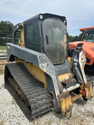 2010 John Deere 333D Equipment Image0