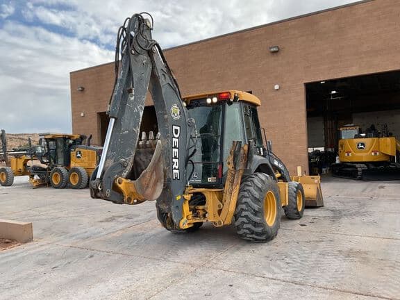 Image of John Deere 410J equipment image 3