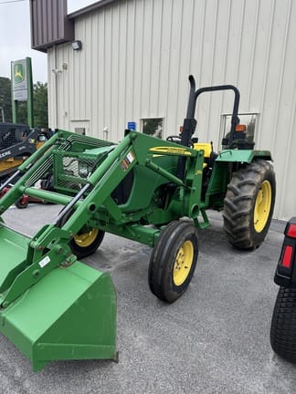 2010 John Deere 5045D Equipment Image0