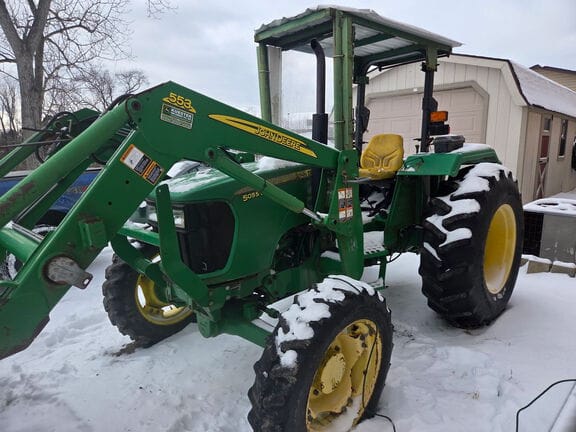 2010 John Deere 5055E Equipment Image0