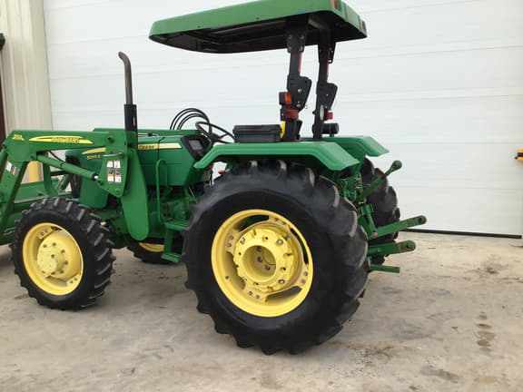 Image of John Deere 5055E equipment image 3