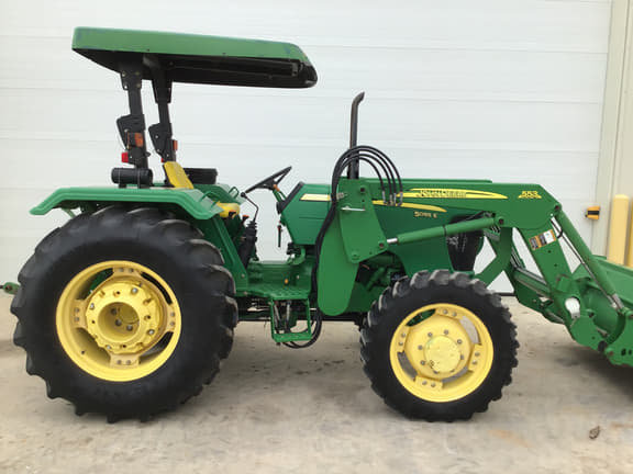 Image of John Deere 5055E equipment image 4
