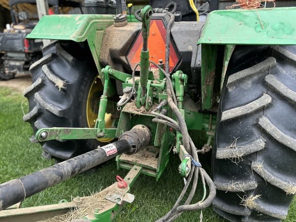 Image of John Deere 5065E equipment image 4