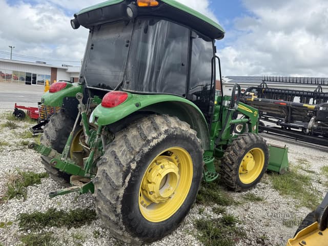 Image of John Deere 5085M equipment image 2