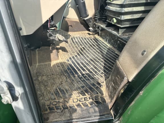 Image of John Deere 5101E equipment image 2