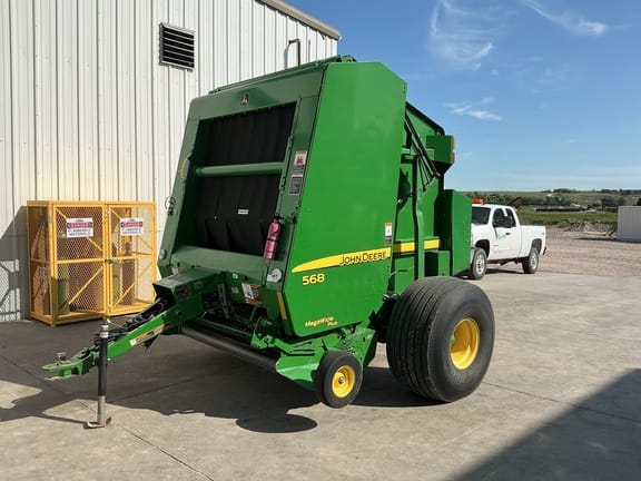 2010 John Deere 568 Equipment Image0