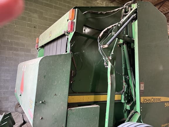 Image of John Deere 568 equipment image 1