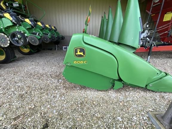 Image of John Deere 606C Primary image