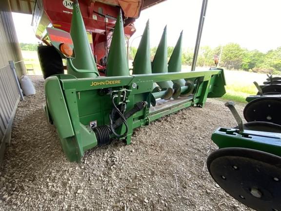 Image of John Deere 606C equipment image 1