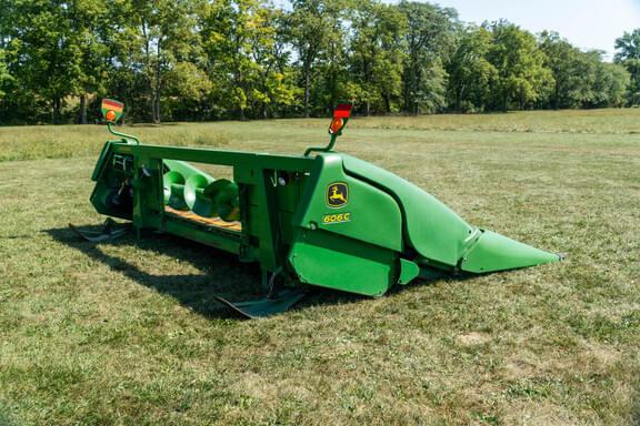 Image of John Deere 606C equipment image 3