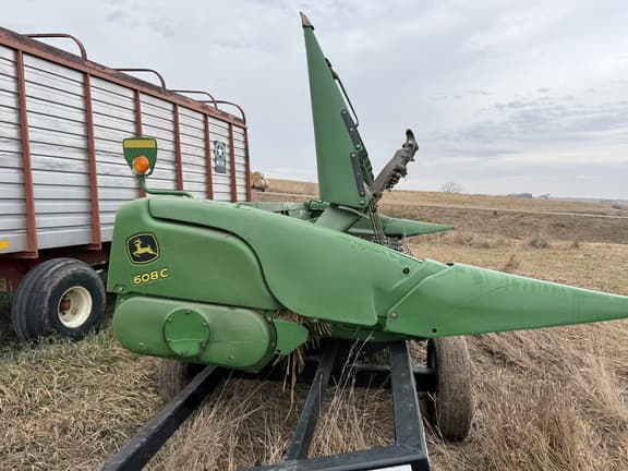 Image of John Deere 608C Primary image
