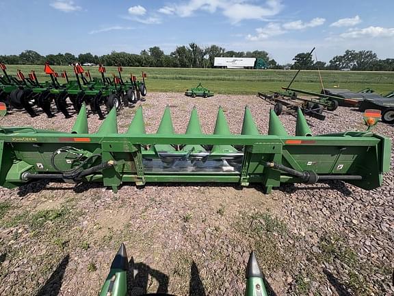 Image of John Deere 608C equipment image 4