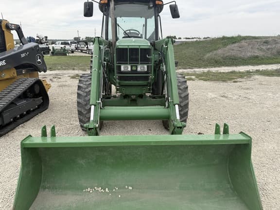 Image of John Deere 6115D equipment image 3