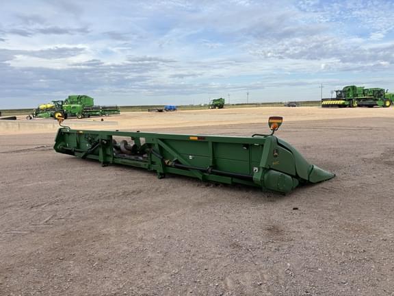 Image of John Deere 612C equipment image 4