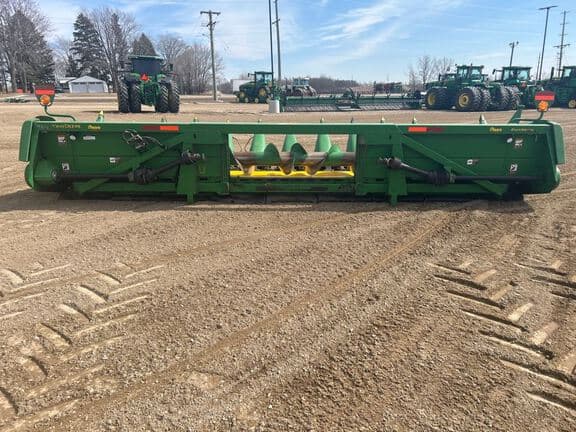 Image of John Deere 612C equipment image 3