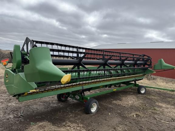 Image of John Deere 625F equipment image 1