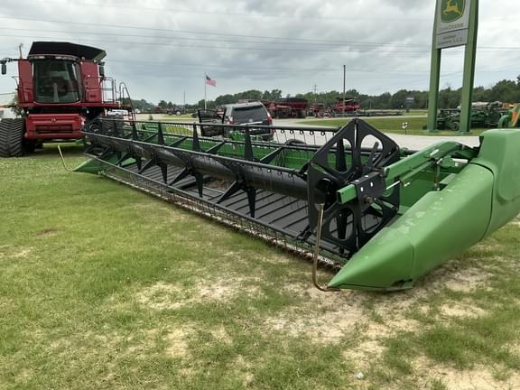 Image of John Deere 630D equipment image 1