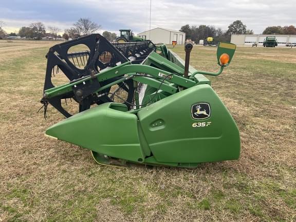 Image of John Deere 635F equipment image 2
