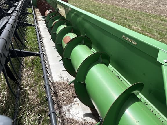 Image of John Deere 635F Primary image