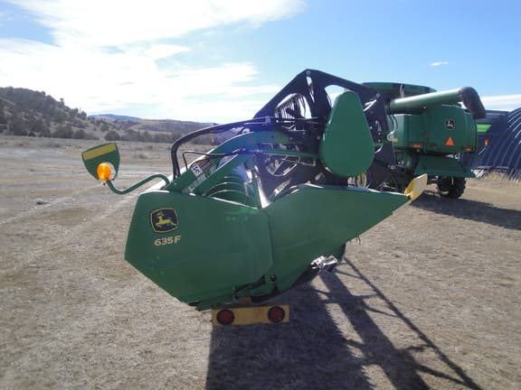 Image of John Deere 635F equipment image 3