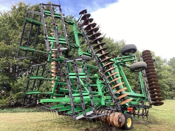 Image of John Deere 637 equipment image 3