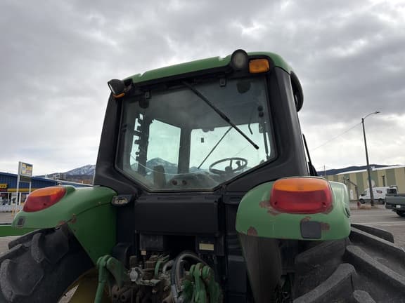 Image of John Deere 7130 equipment image 4