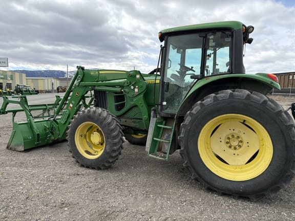 Image of John Deere 7130 equipment image 2