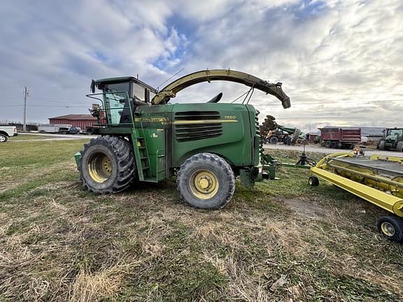 Image of John Deere 7550 Image 1