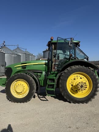 Image of John Deere 7830 equipment image 1