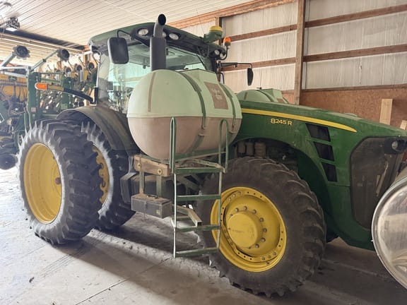 2010 John Deere 8245R Equipment Image0
