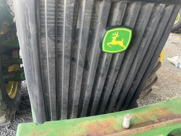 Image of John Deere 8270R equipment image 1