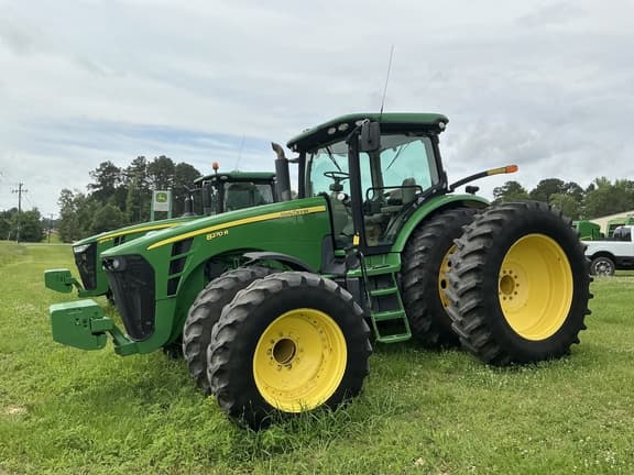 Image of John Deere 8270R equipment image 3
