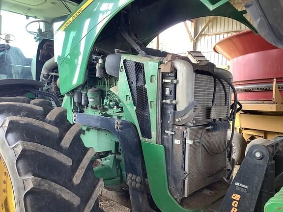 Image of John Deere 8270R equipment image 4