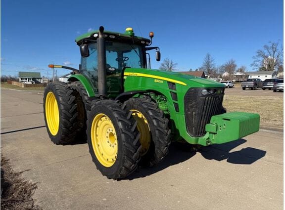 2010 John Deere 8320R Equipment Image0