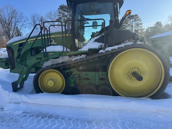 2010 John Deere 8320RT Equipment Image0