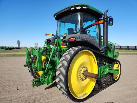 Image of John Deere 8320RT equipment image 4