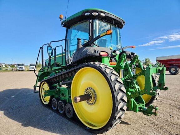 Image of John Deere 8320RT equipment image 2