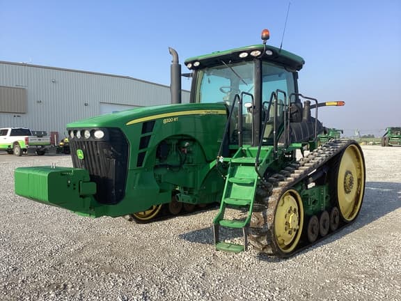Image of John Deere 8320RT equipment image 1