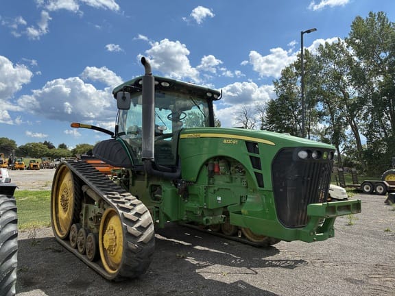 2010 John Deere 8320RT Equipment Image0