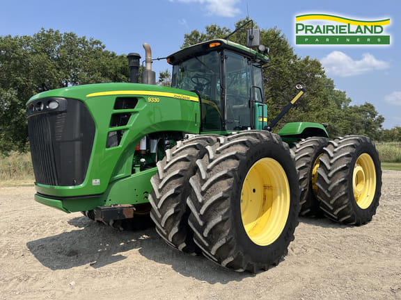 2010 John Deere 9330 Equipment Image0